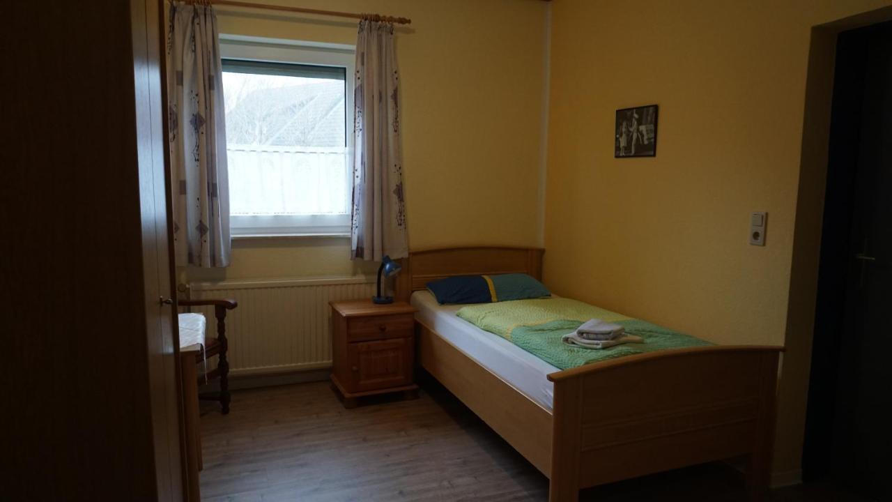 Logia Hotel Garni Нойхарлингерзийл Екстериор снимка